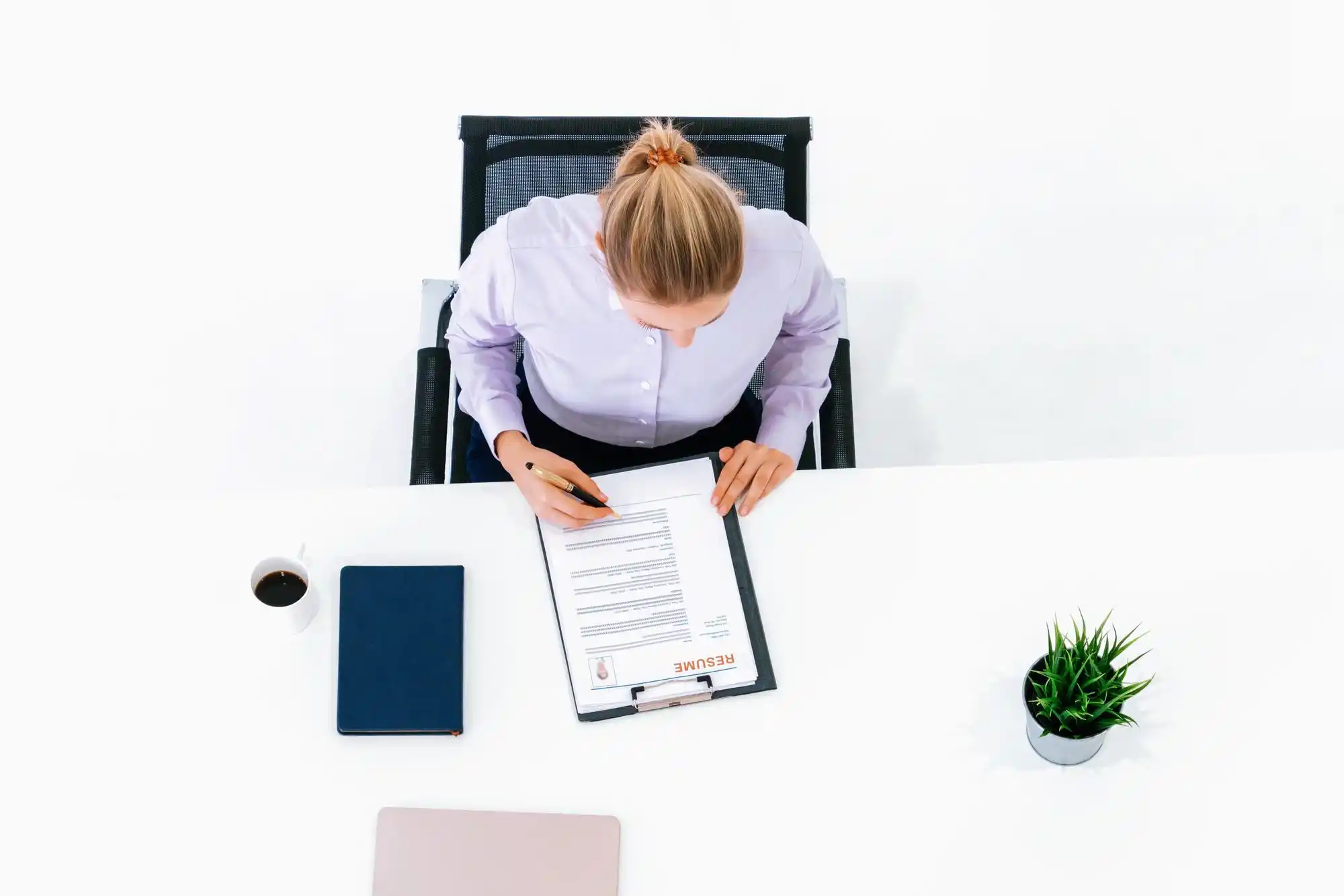 How to Write an IT Resume That Gets Noticed in 2025